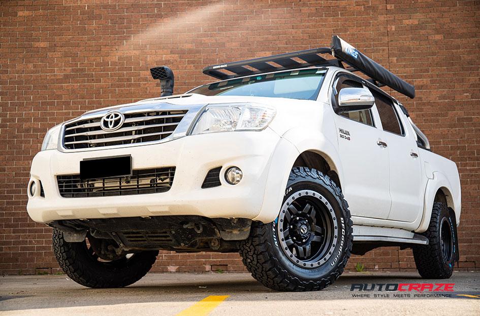 TOYOTA HILUX N70 4WD ANZA MATTE BLACK WITH ANTHRACITE RING